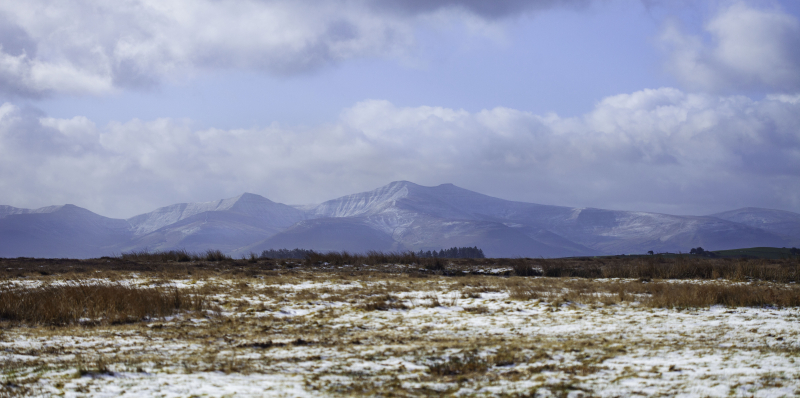 Snowymarchmountains